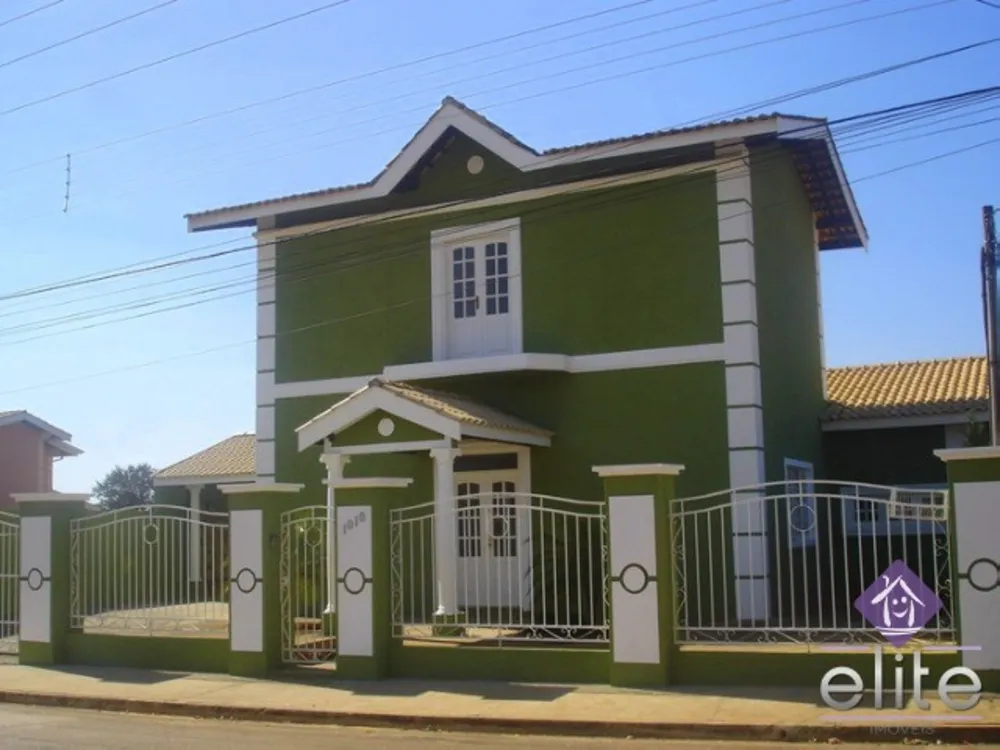 Casa, 4 quartos, 324 m² - Foto 2