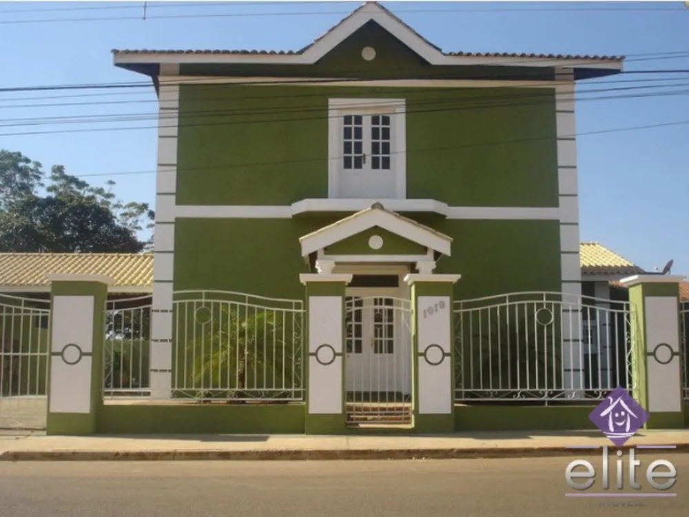 Casa, 4 quartos, 324 m² - Foto 1