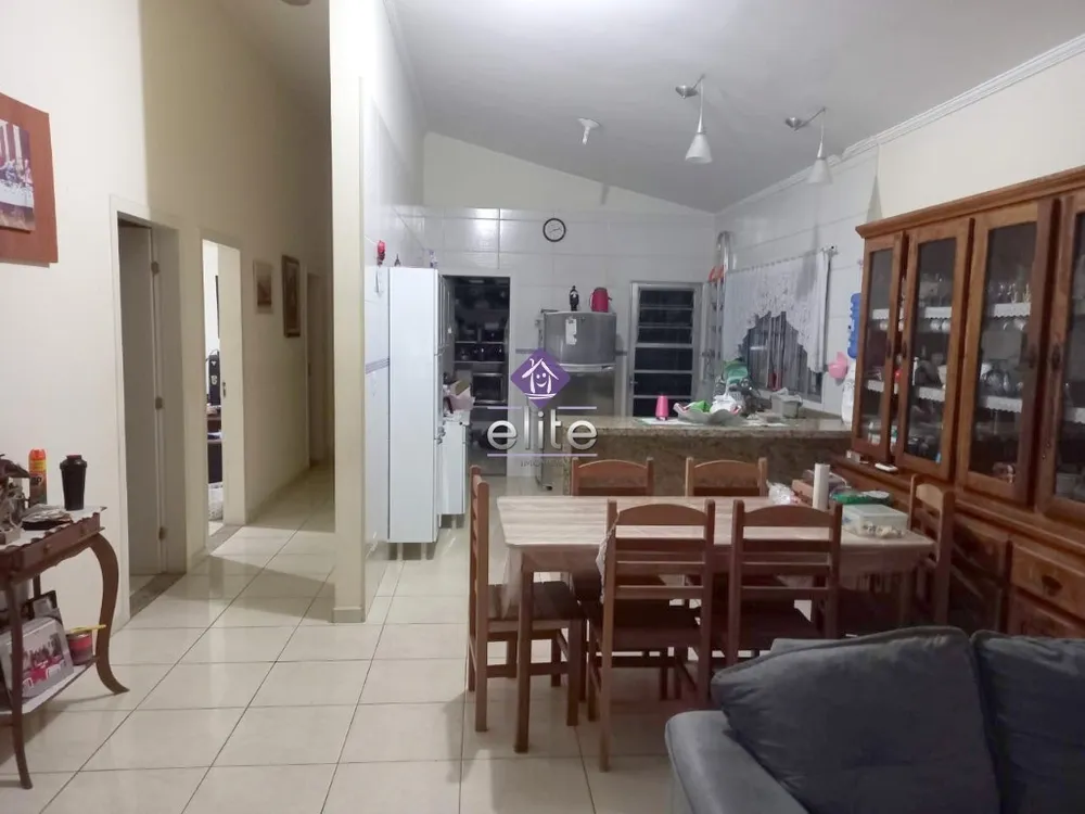 Casa, 3 quartos, 136 m² - Foto 1