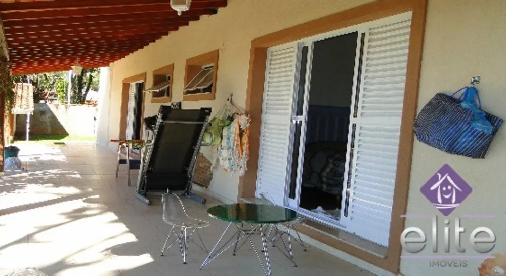 Casa, 4 quartos, 250 m² - Foto 1