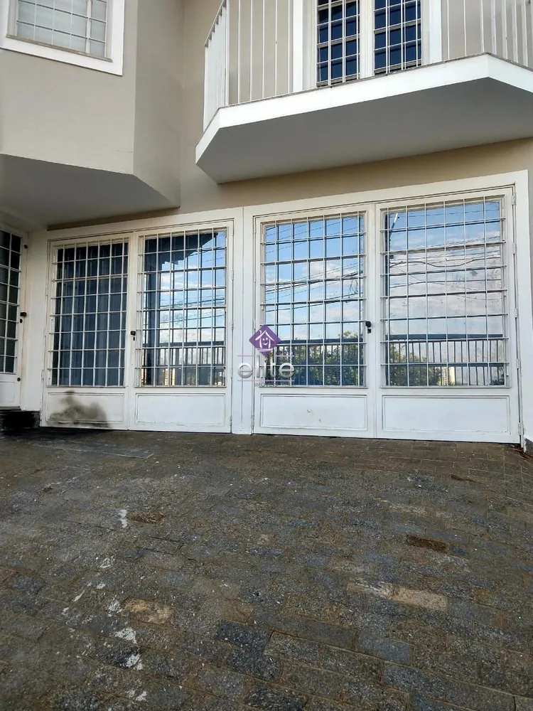 Casa, 3 quartos, 250 m² - Foto 2