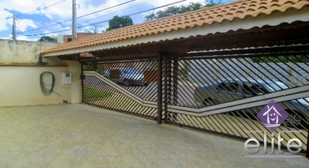 Casa, 3 quartos, 245 m² - Foto 2