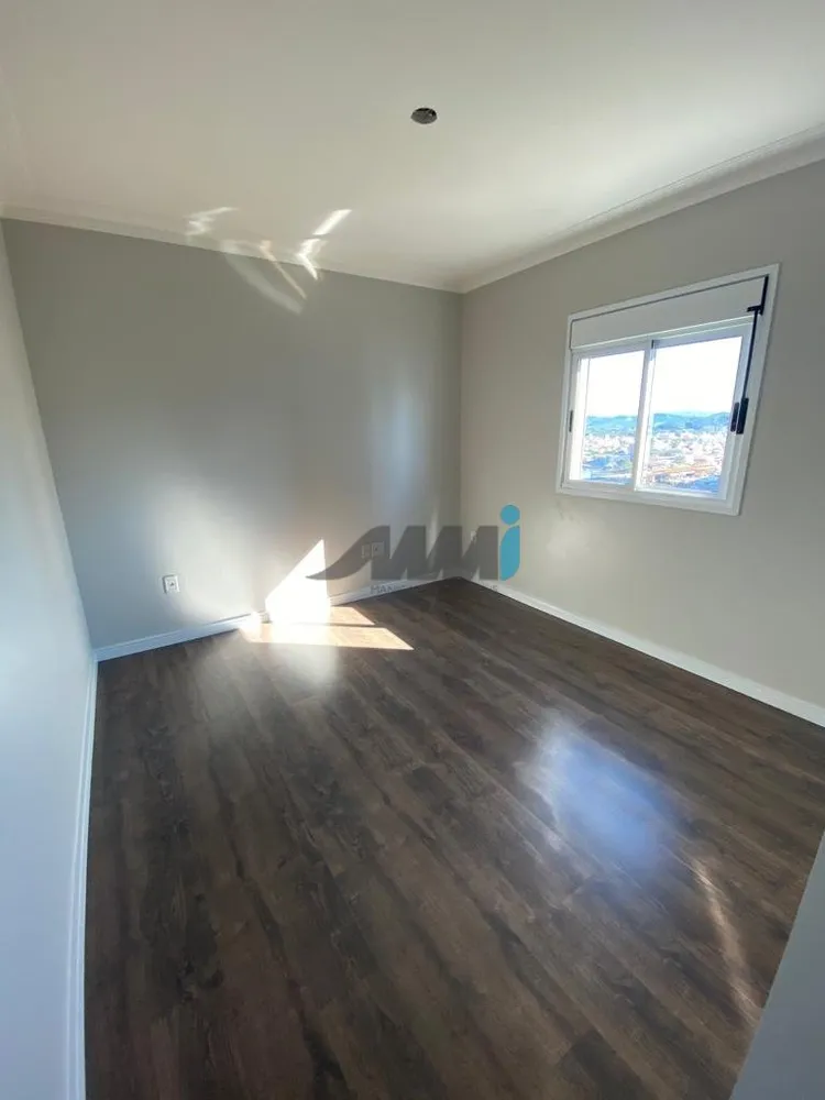 Apartamento, 3 quartos, 136 m² - Foto 1