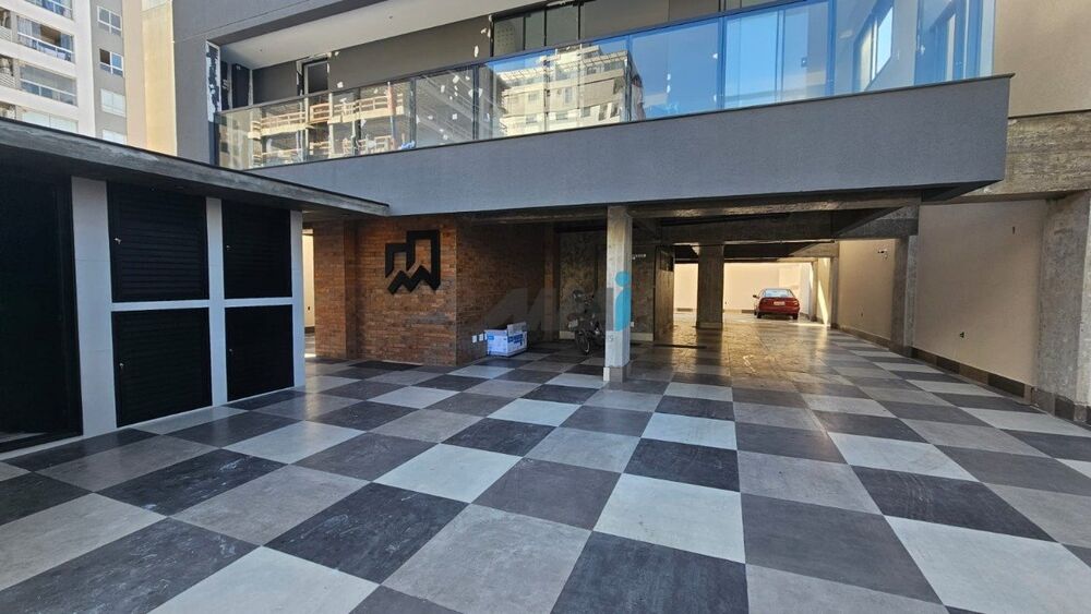 Apartamento à venda com 3 quartos, 181m² - Foto 9