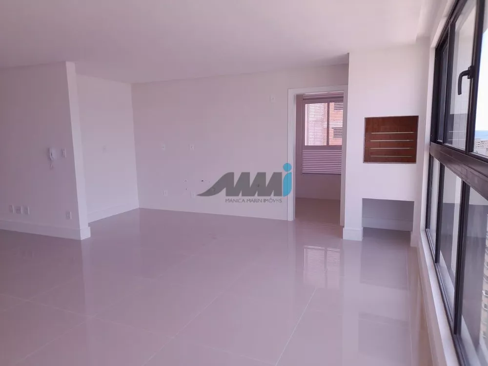 Apartamento à venda com 3 quartos, 116m² - Foto 2