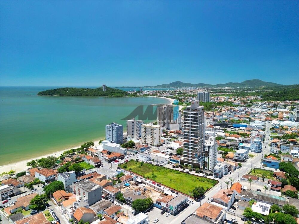 Apartamento à venda com 3 quartos, 277m² - Foto 3