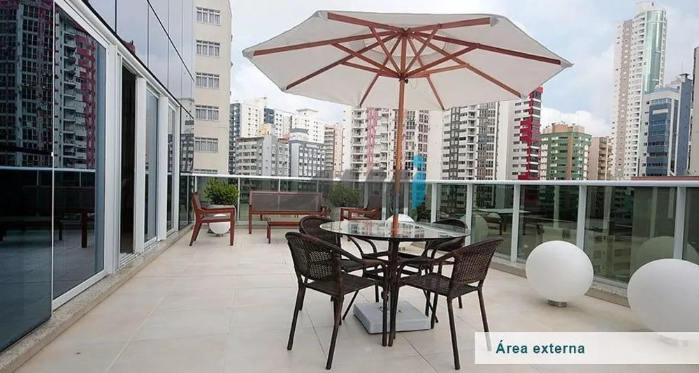 Apartamento à venda com 4 quartos, 145m² - Foto 3