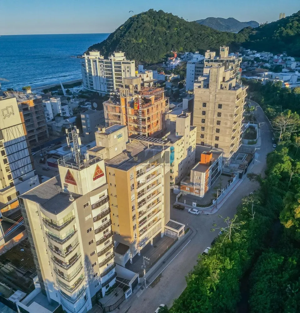 Apartamento, 3 quartos, 125 m² - Foto 2