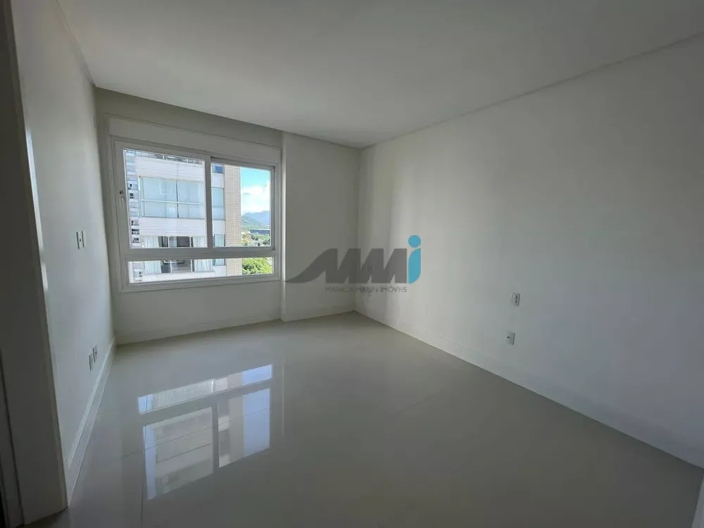 Apartamento à venda com 3 quartos, 157m² - Foto 24