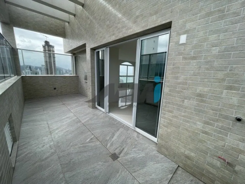 Cobertura, 3 quartos, 240 m² - Foto 4