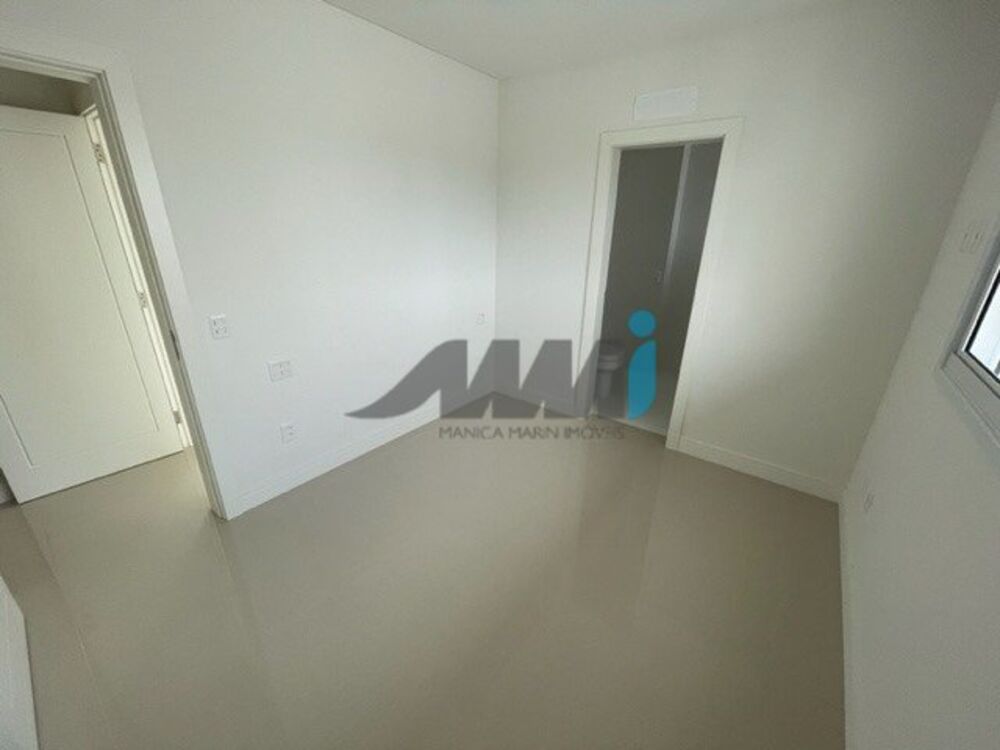 Cobertura, 3 quartos, 240 m² - Foto 4