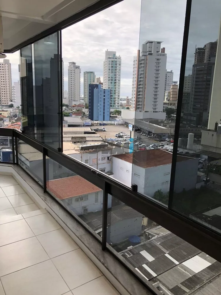 Apartamento à venda com 3 quartos, 115m² - Foto 3