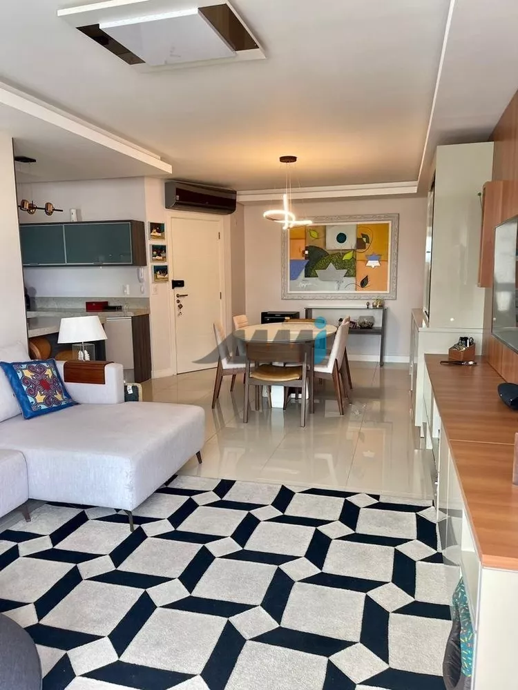 Apartamento à venda com 3 quartos, 117m² - Foto 3