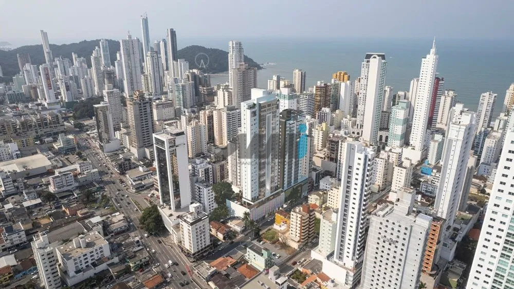 Apartamento, 3 quartos, 175 m² - Foto 2