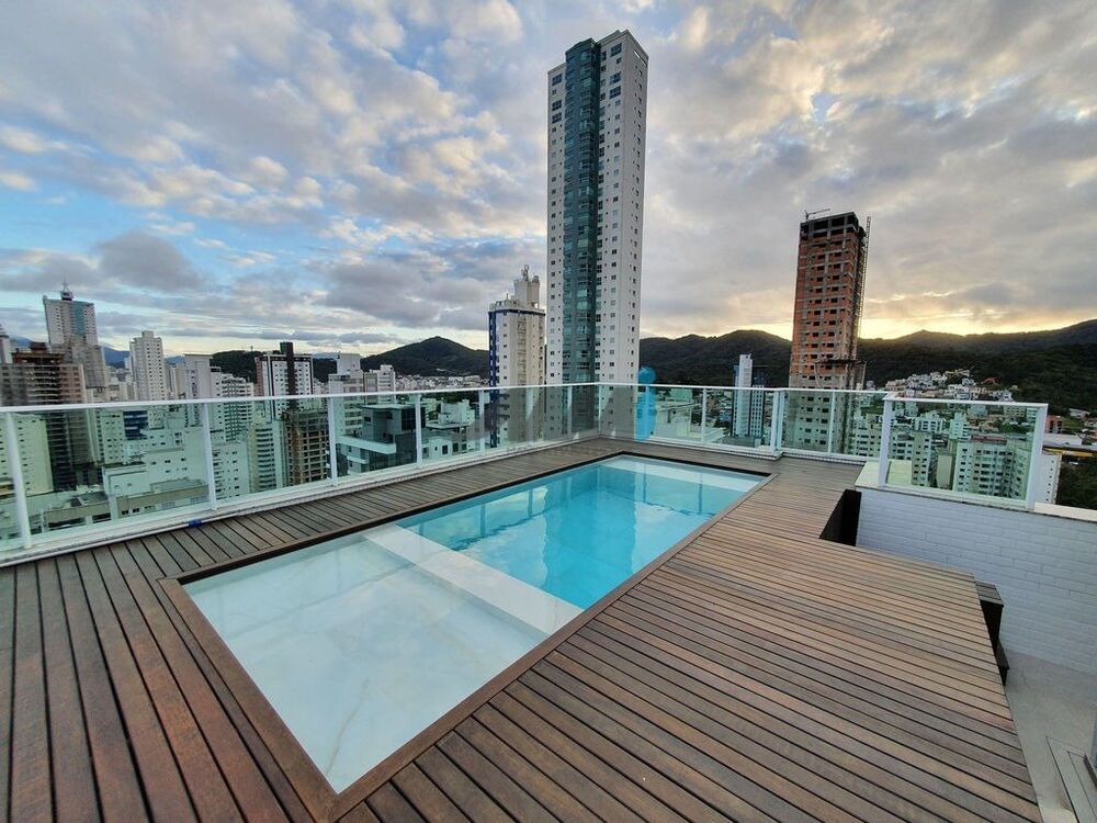 Cobertura, 3 quartos, 268 m² - Foto 1