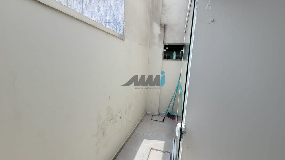 Apartamento à venda com 2 quartos, 60m² - Foto 17