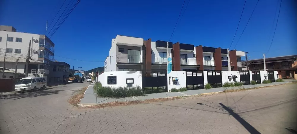 Sobrado à venda com 3 quartos, 88m² - Foto 1