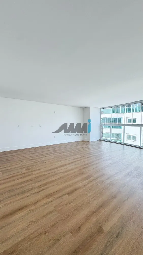 Cobertura, 3 quartos, 304 m² - Foto 1