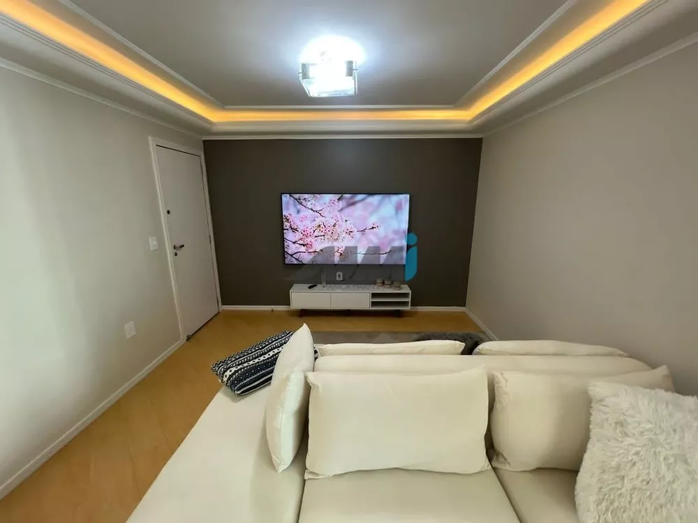 Apartamento à venda com 3 quartos, 182m² - Foto 3