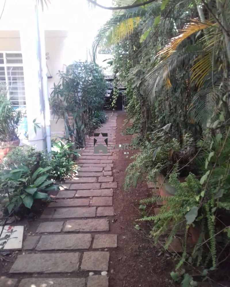 Sobrado, 3 quartos, 338 m² - Foto 1