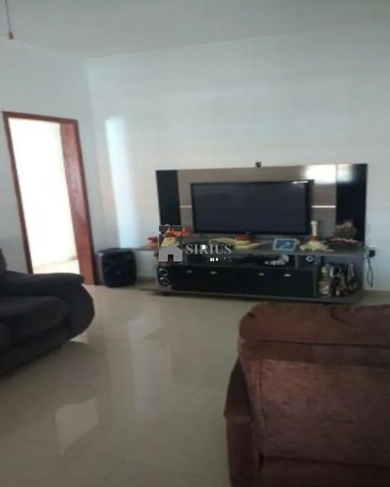 Casa, 3 quartos, 200 m² - Foto 4