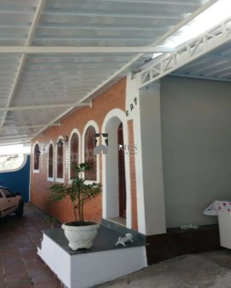 Casa, 3 quartos, 200 m² - Foto 1