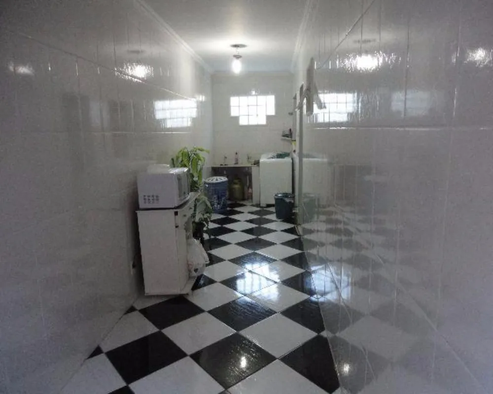 Casa, 4 quartos, 240 m² - Foto 2