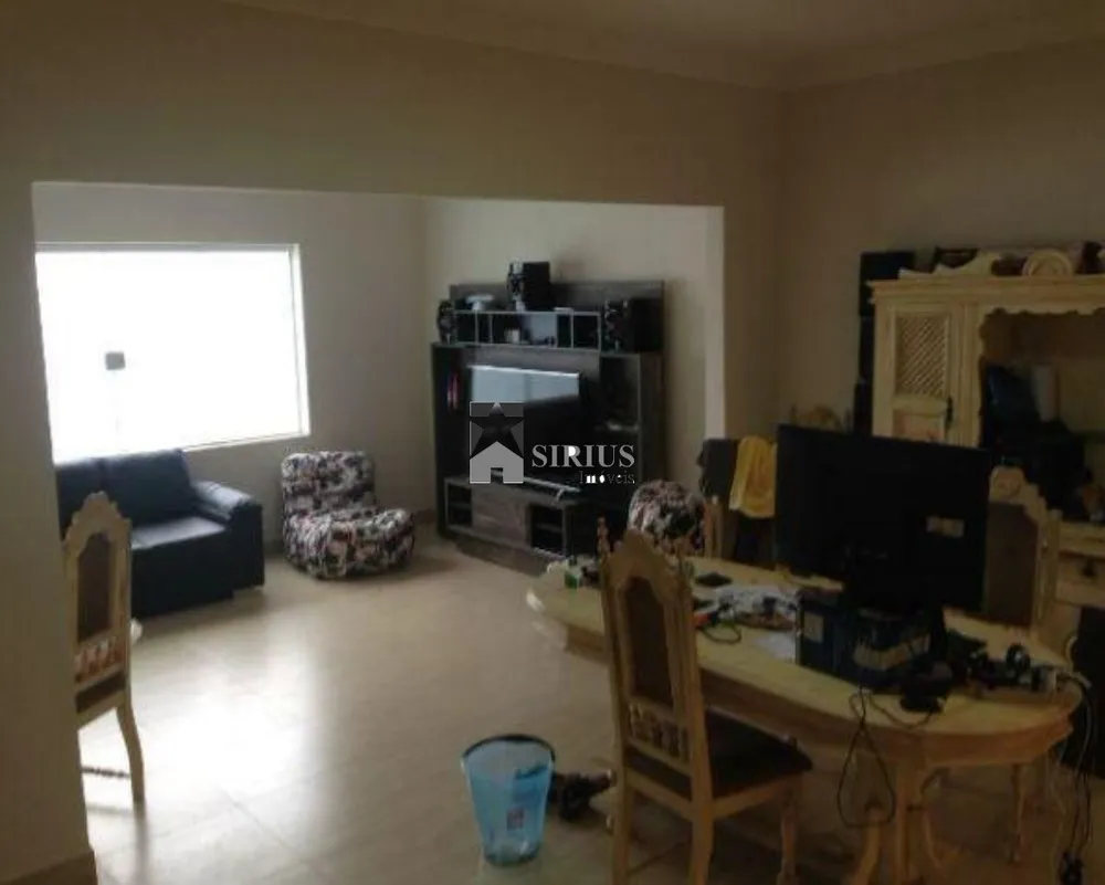 Casa, 3 quartos, 220 m² - Foto 3