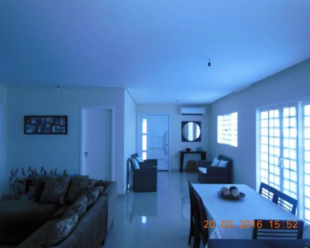 Casa, 3 quartos, 205 m² - Foto 1