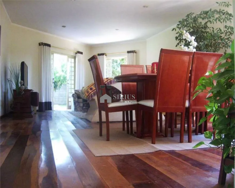 Casa, 3 quartos, 190 m² - Foto 1