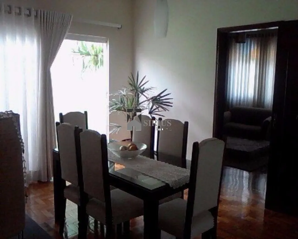 Casa, 3 quartos, 200 m² - Foto 1