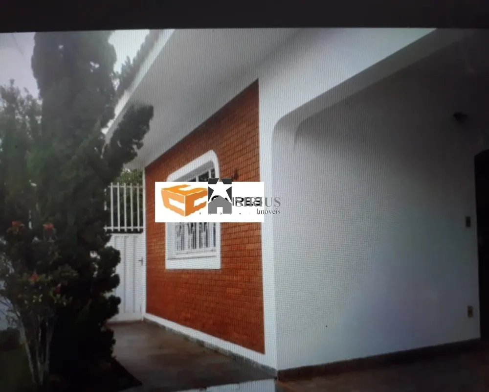 Casa, 3 quartos, 210 m² - Foto 1