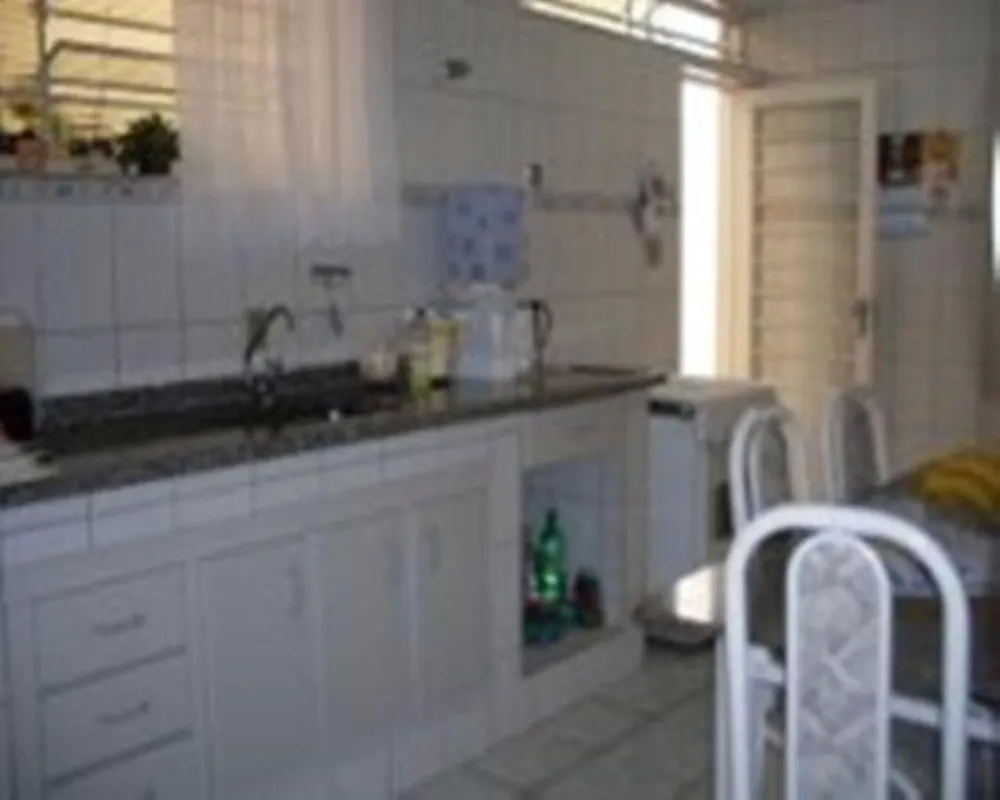 Casa, 3 quartos, 220 m² - Foto 3