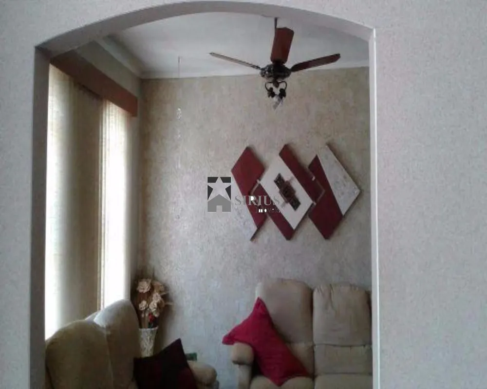 Casa, 3 quartos, 245 m² - Foto 4