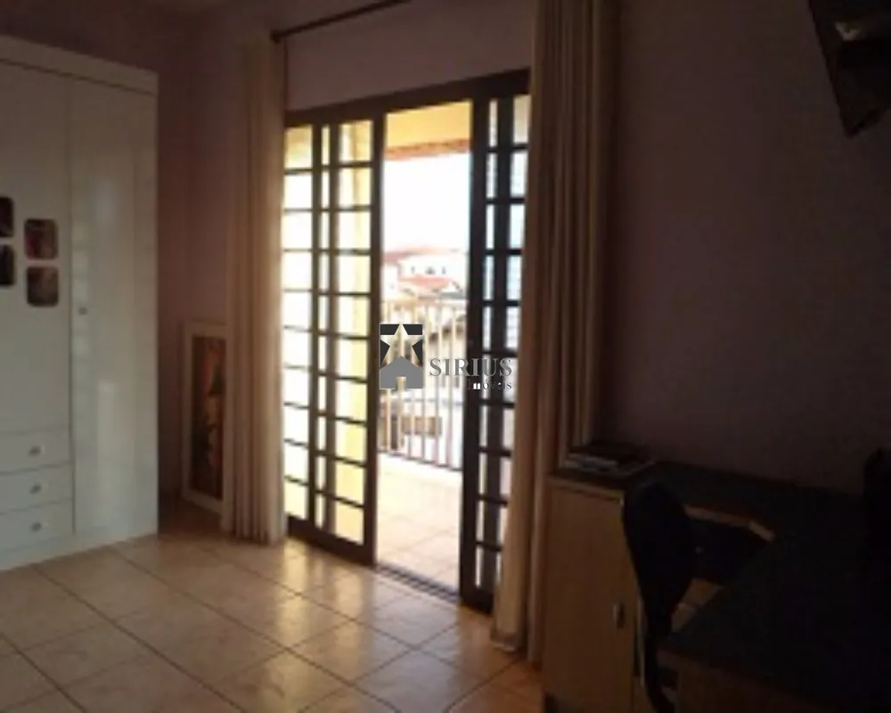 Sobrado, 3 quartos, 210 m² - Foto 2