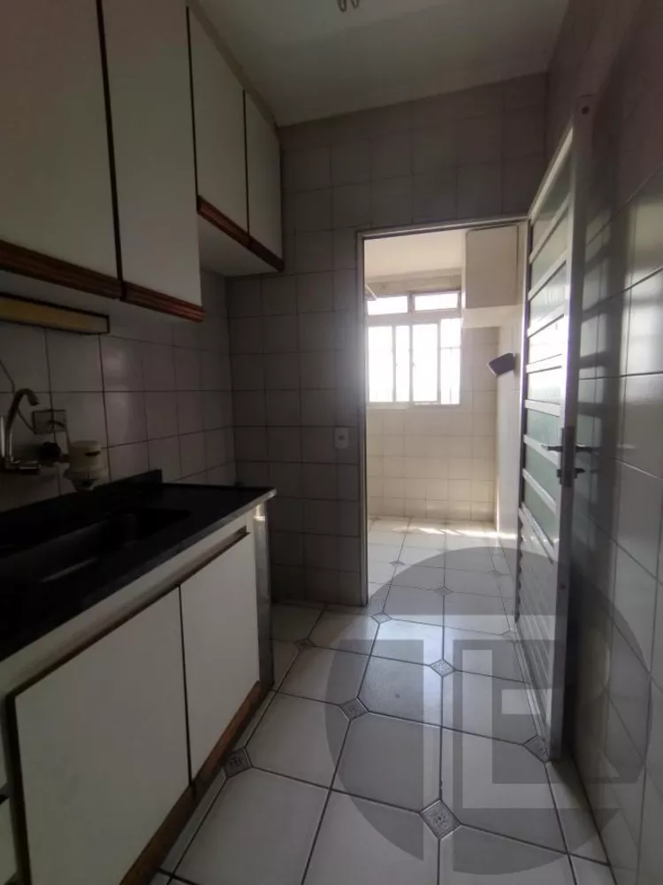 Apartamento para alugar com 2 quartos, 68m² - Foto 7