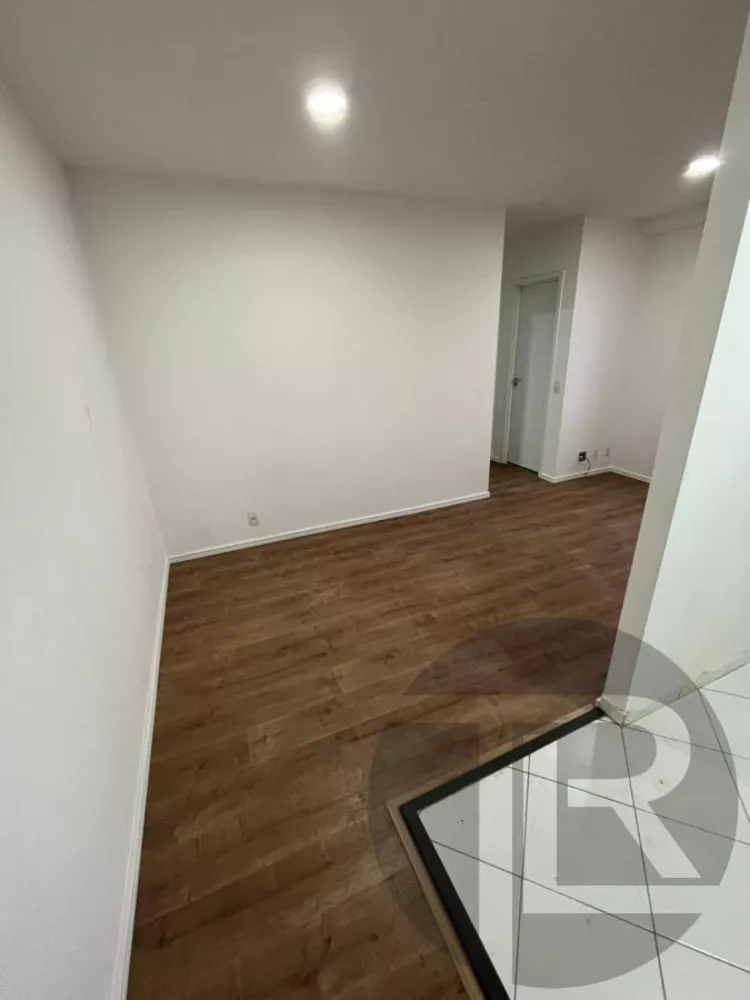 Apartamento à venda com 2 quartos, 44m² - Foto 2