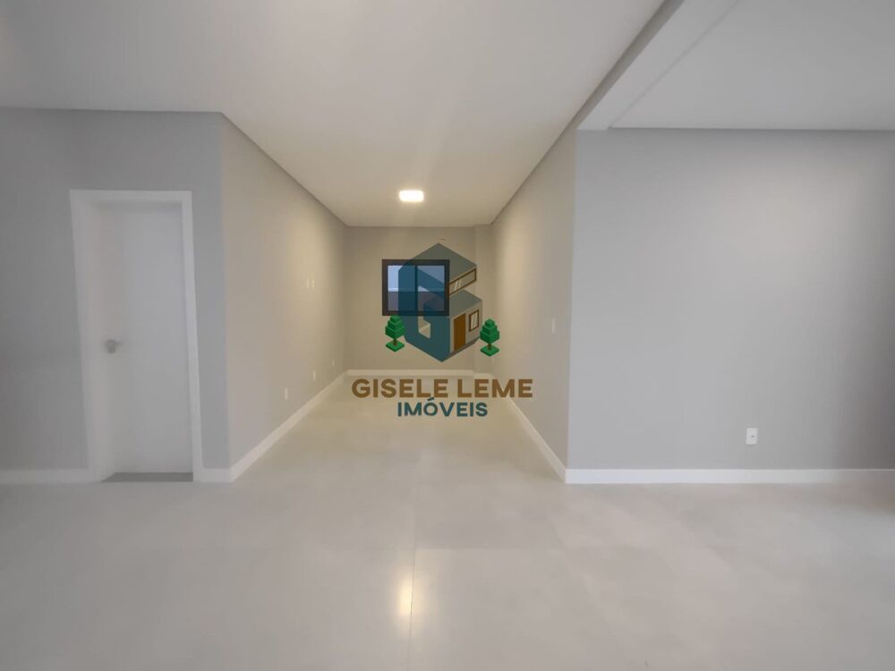 Casa à venda com 3 quartos, 236m² - Foto 3