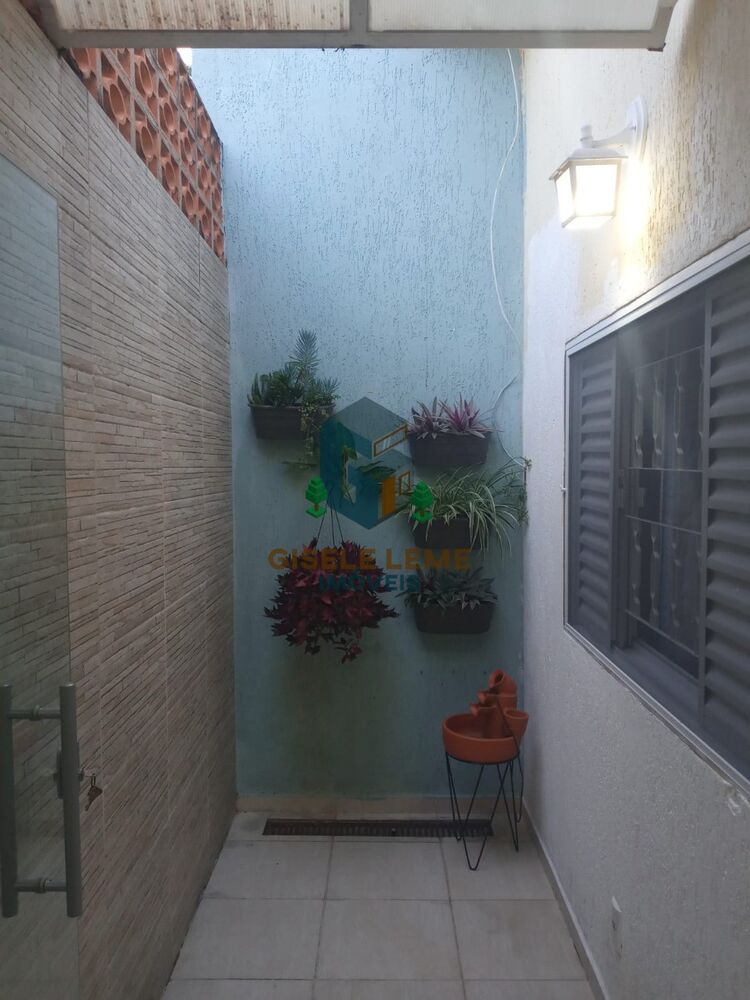 Casa, 3 quartos, 102 m² - Foto 1