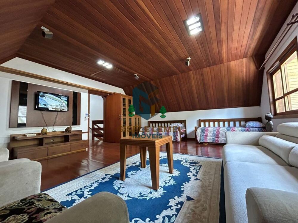 Casa, 5 quartos, 300 m² - Foto 1