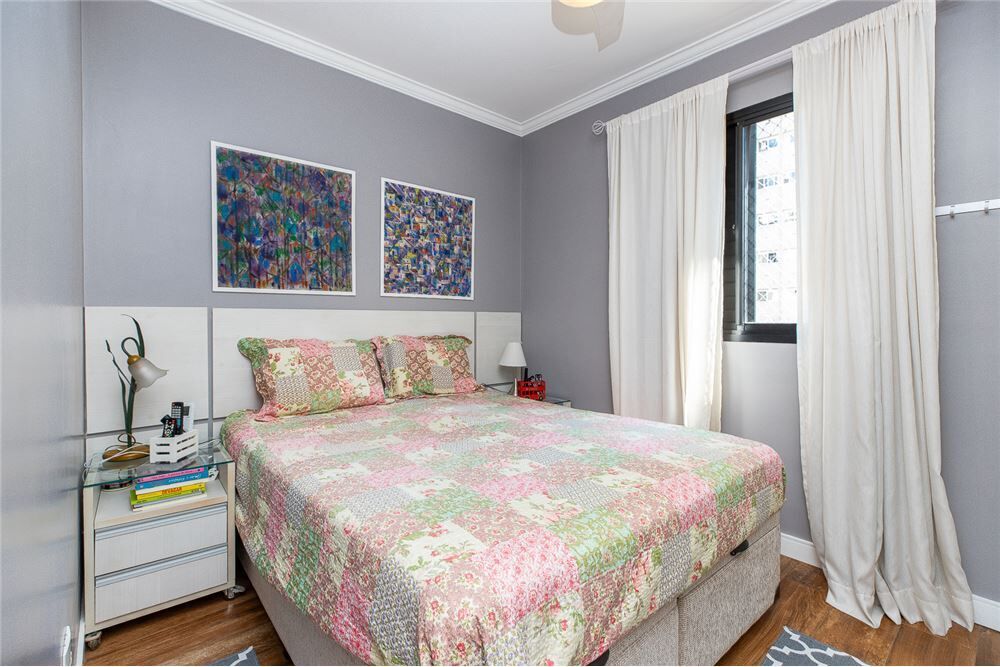 Apartamento à venda com 2 quartos, 63m² - Foto 1