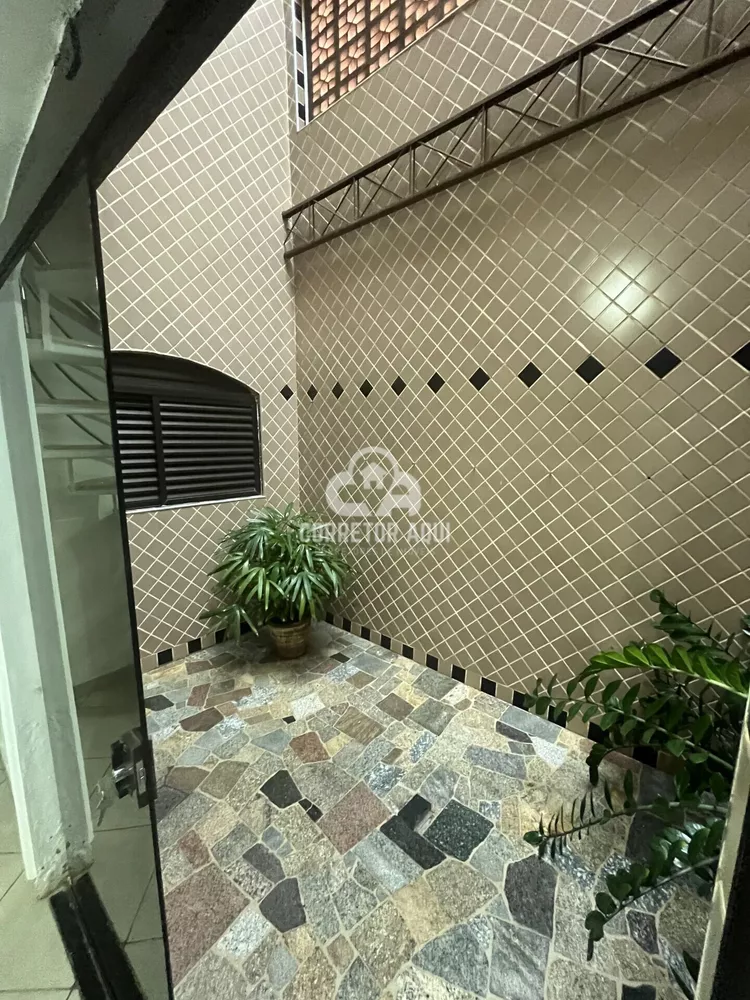 Casa, 4 quartos, 300 m² - Foto 4