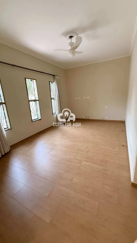 Casa, 3 quartos, 210 m² - Foto 3