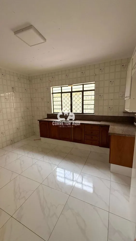 Casa, 3 quartos, 210 m² - Foto 4
