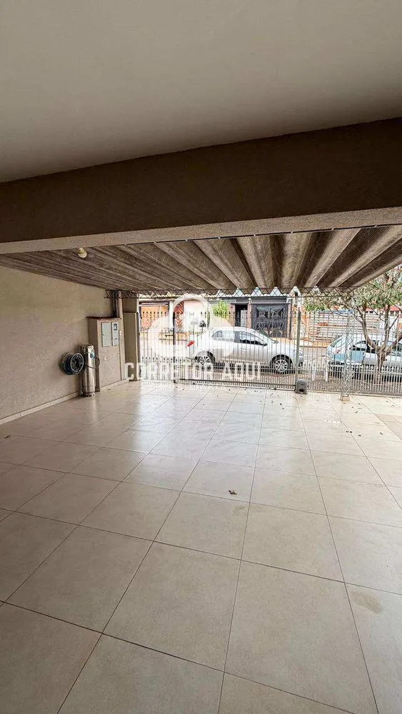 Casa, 3 quartos, 210 m² - Foto 2