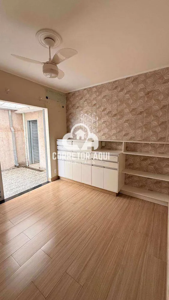Casa, 5 quartos, 210 m² - Foto 2
