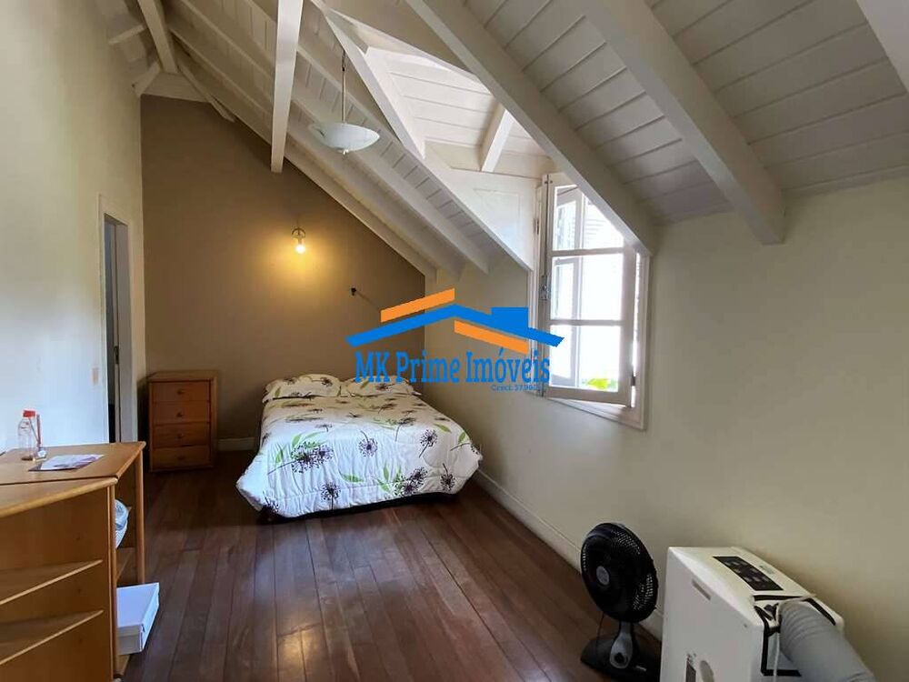 Casa de Condomínio à venda com 4 quartos, 562m² - Foto 4