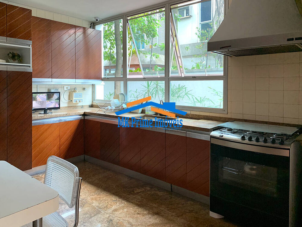 Sobrado à venda com 4 quartos, 686m² - Foto 4