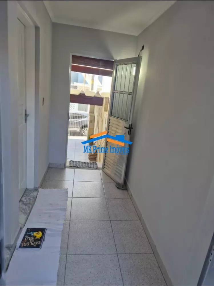 Casa à venda com 2 quartos, 125m² - Foto 4