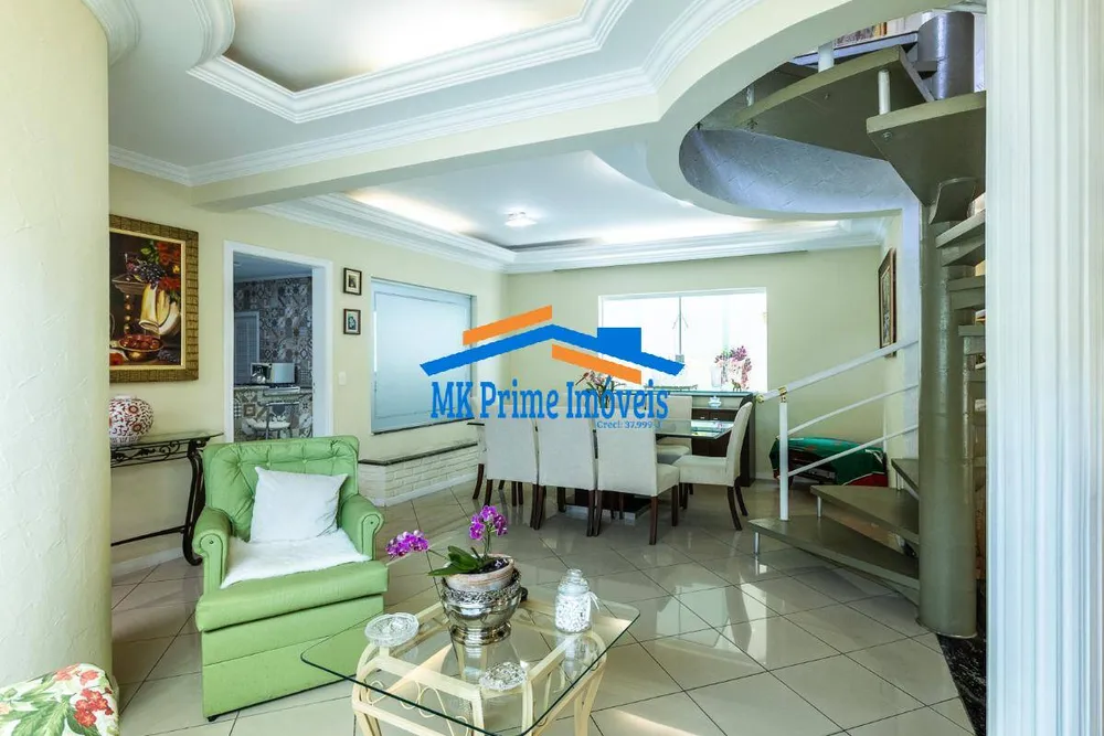 Sobrado, 4 quartos, 207 m² - Foto 1